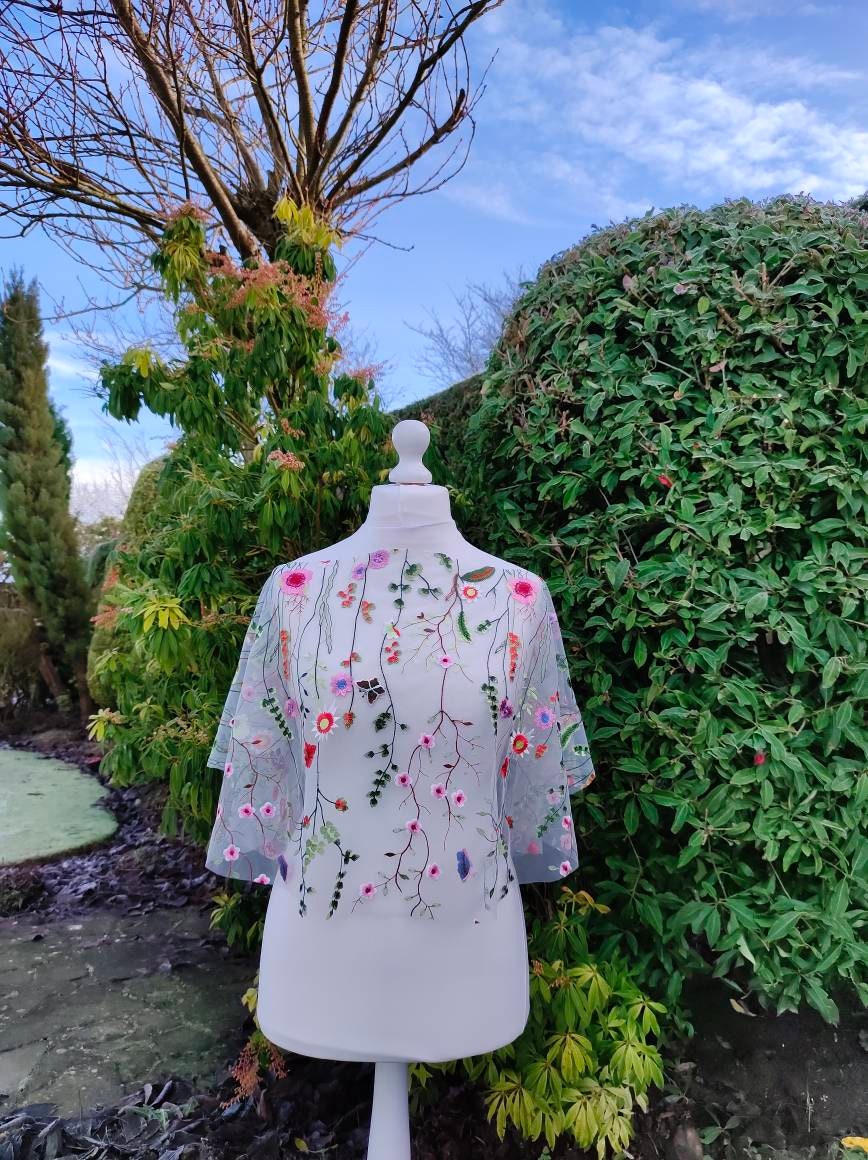Floral capelet, capelet, wedding poncho, bridal cover up, shawl, tulle capelet, bolero, floral embroidered capelet, bridal cape, cape