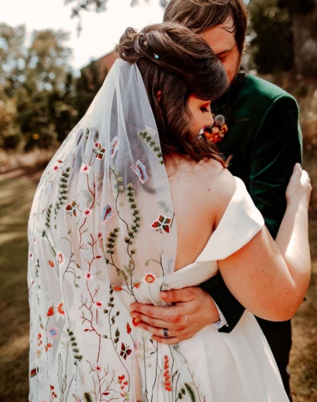 Flower veil, Floral veil ,secret garden veil, boho veil,  wild flower veil, embroidered veil, flower and fawna, romantic veil,bridal veil