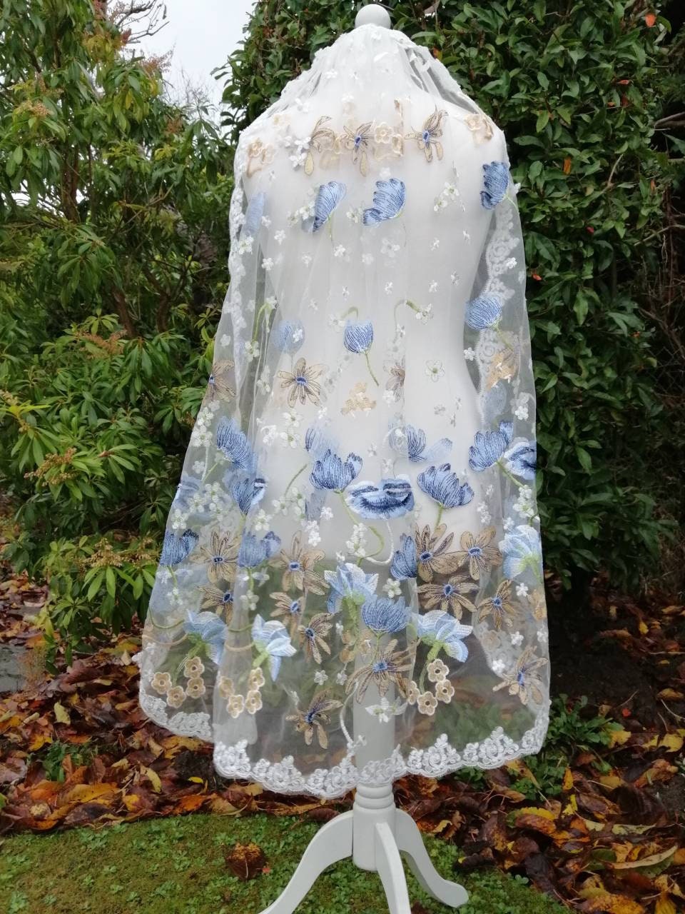 Fingertip veil, Floral veil,  Flower veil, something blue, Floral veil ,secret garden veil, boho veil,  embroidered veil, blue floral veil