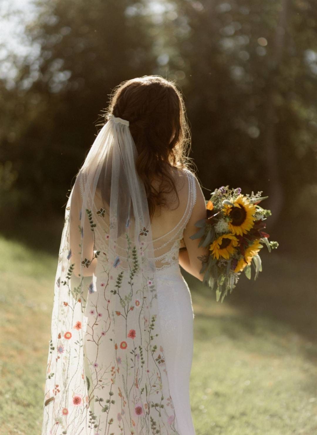 Flower veil, Floral veil ,secret garden veil, boho veil,  wild flower veil, embroidered veil, flower and fawna, romantic veil,bridal veil