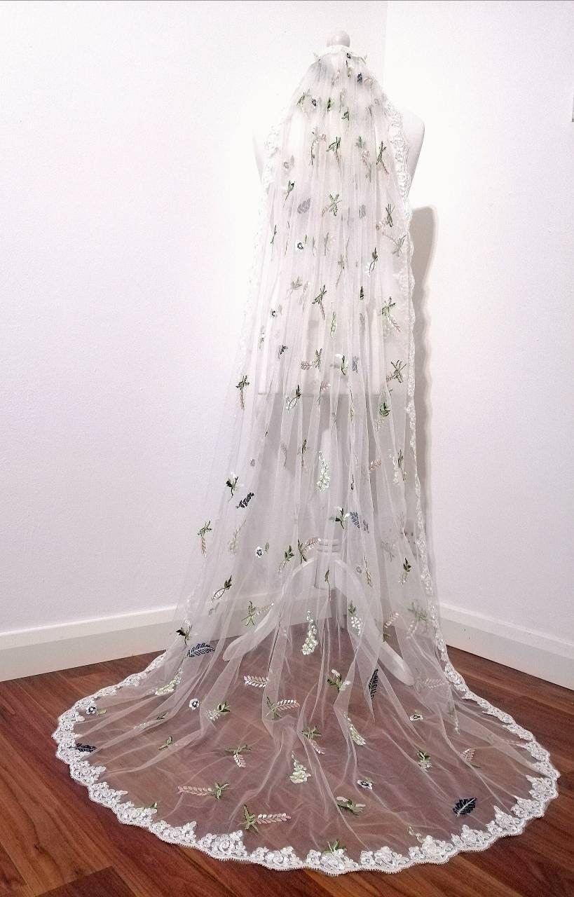 Flower veil, Floral veil ,secret garden veil, boho veil,  wild flower veil, embroidered veil, flower and fawna, romantic veil,bridal veil